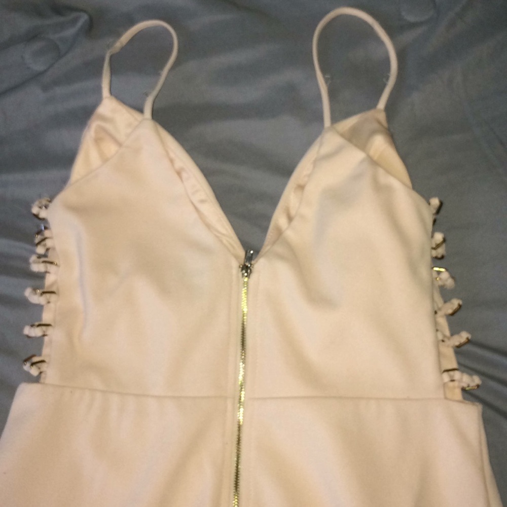 Dress - Picture 4 of 5